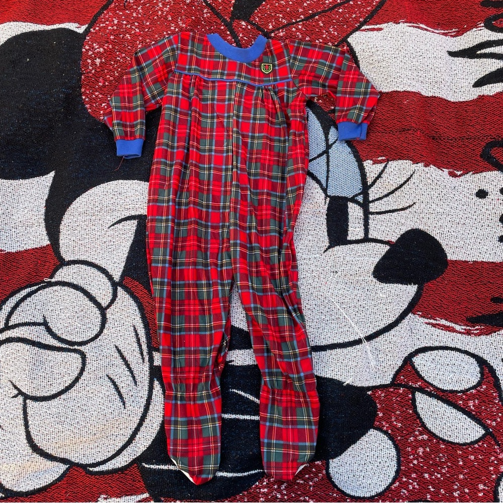 VTG CASSIE RED PLAID FOOTIE HOLIDAY CHRISTMAS PAJAMAS SIZE 24 MONTHS